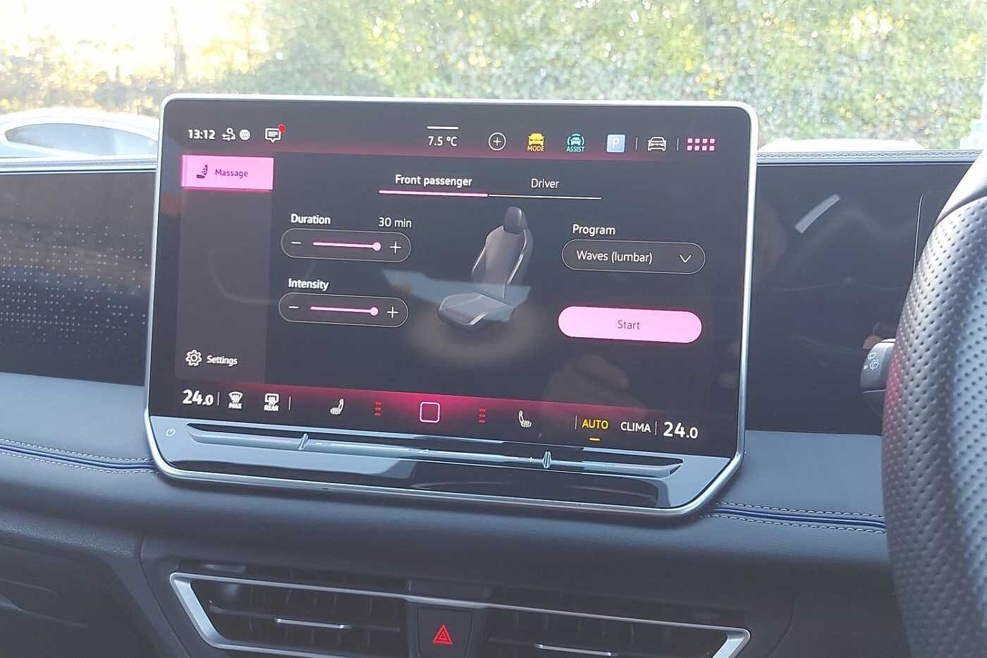 Used Volkswagen Tiguan 2024 for sale - 77060105: Photo 12