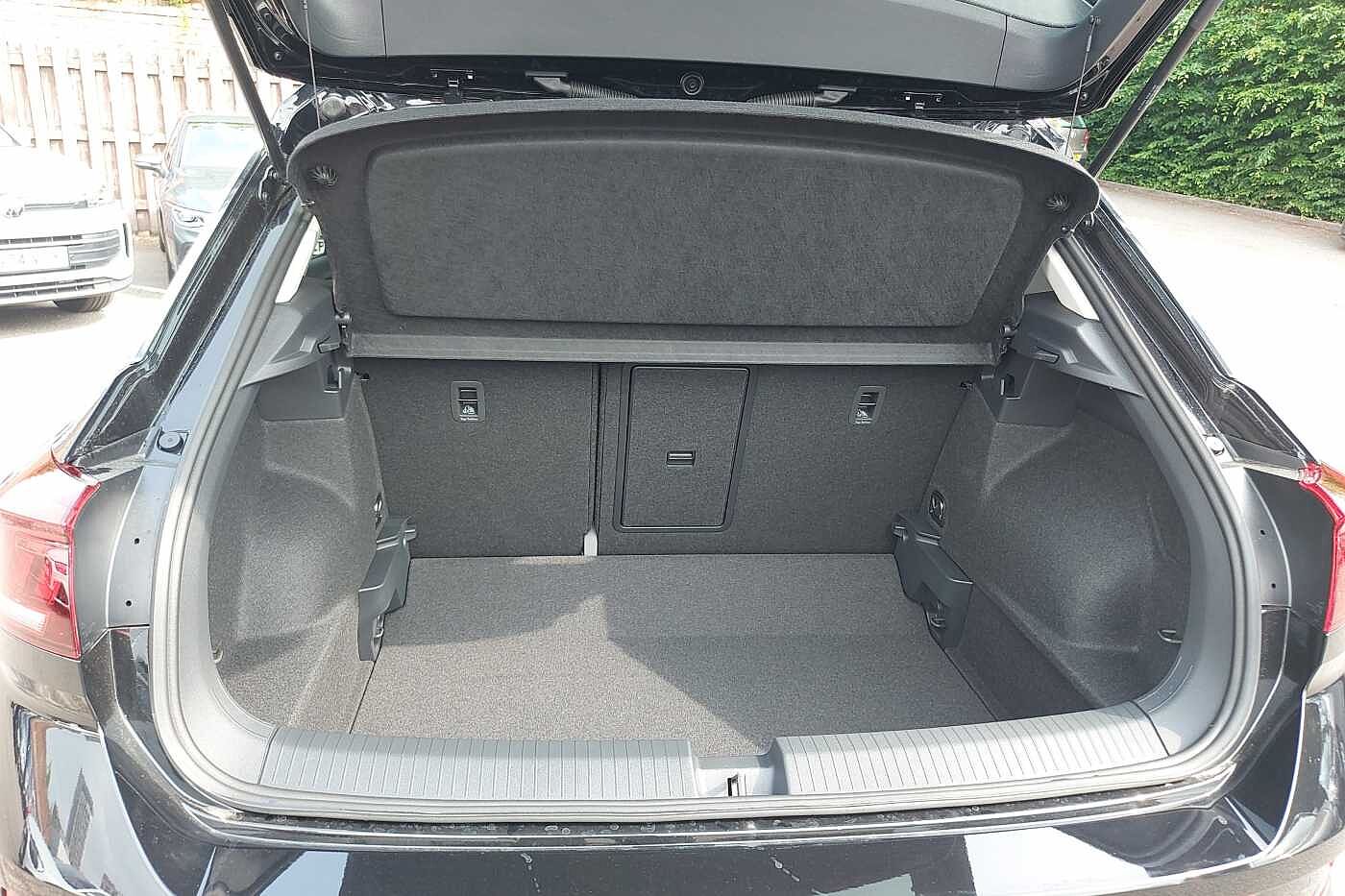 Used Volkswagen T-Roc 2025 for sale - 76110754: Photo 12