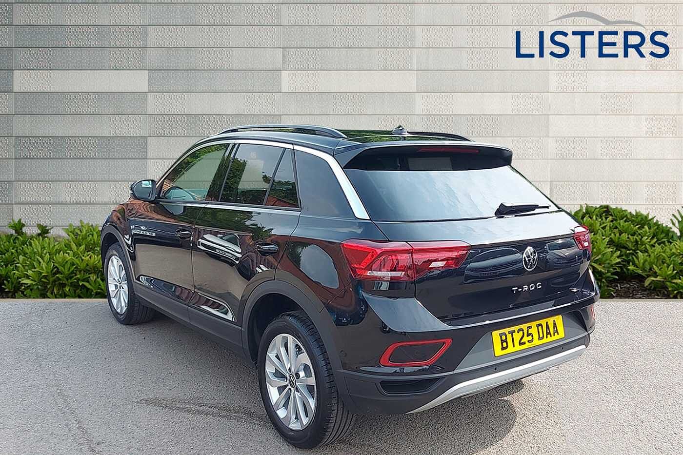 Used Volkswagen T-Roc 2025 for sale - 76110754: Photo 3