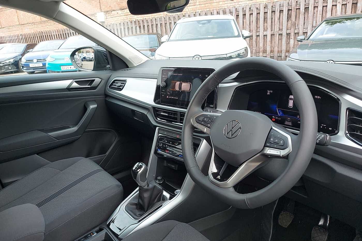 Used Volkswagen T-Roc 2025 for sale - 76110754: Photo 6