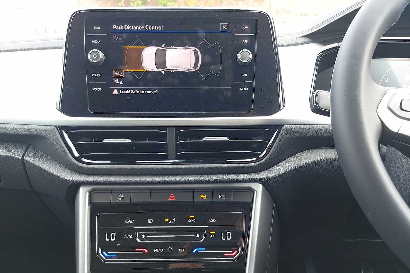 Used Volkswagen T-Roc 2025 for sale - 76110754: Photo 9