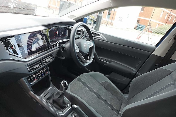 Used Volkswagen Polo 2022 for sale - 76111296: Photo 2