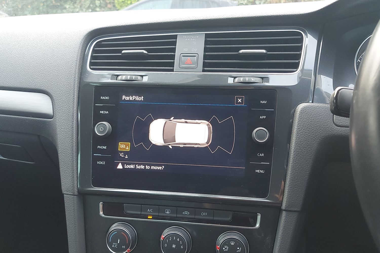 Used Volkswagen Golf 2018 for sale - 76800369: Photo 11