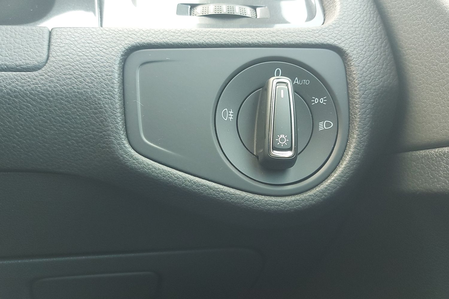 Used Volkswagen Golf 2018 for sale - 76800369: Photo 19