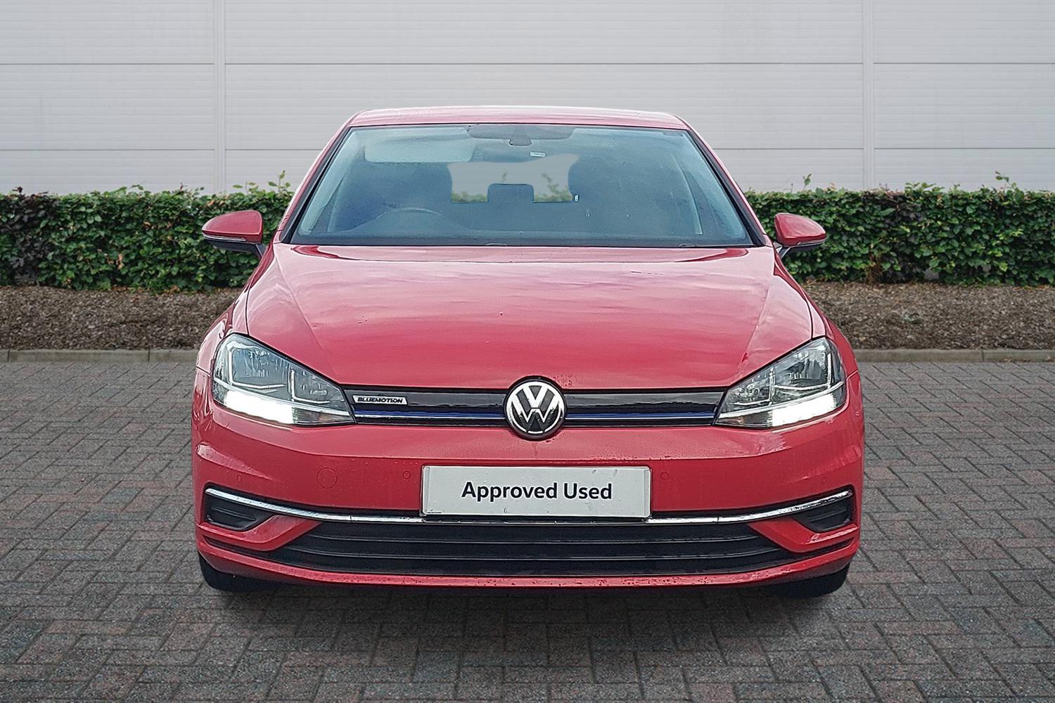 Used Volkswagen Golf 2018 for sale - 76800369: Photo 3