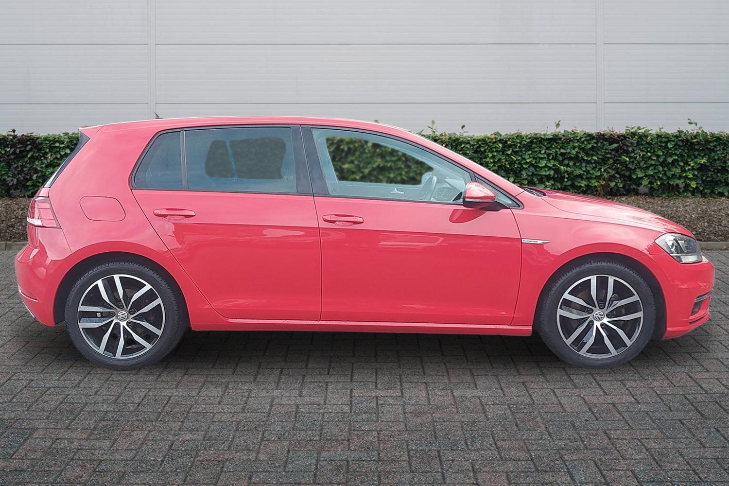 Used Volkswagen Golf 2018 for sale - 76800369: Photo 5