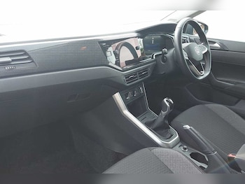 Used Volkswagen Polo 2024 for sale - 79397041: Photo