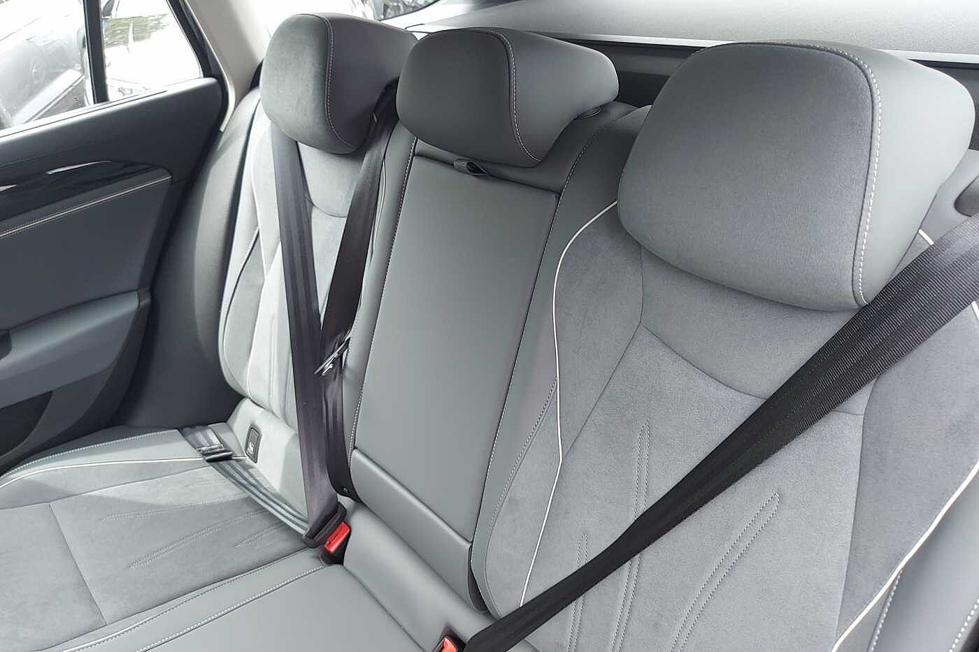 Used Volkswagen Passat 2025 for sale - 77177753: Photo 11