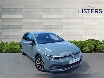 Volkswagen - Golf