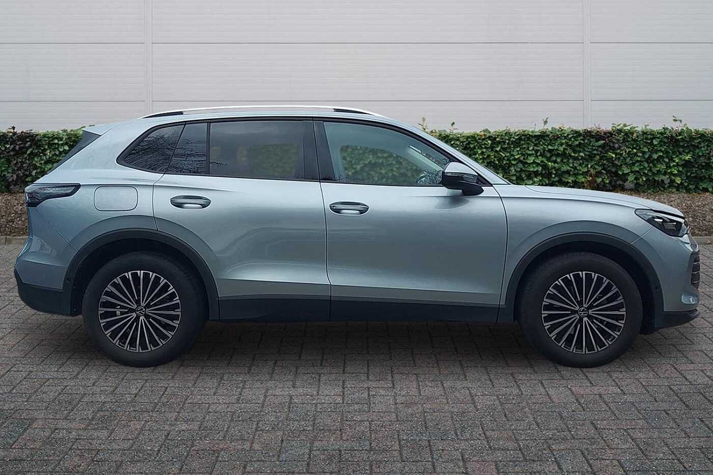 Used Volkswagen Tiguan 2025 for sale - 77725131: Photo 4