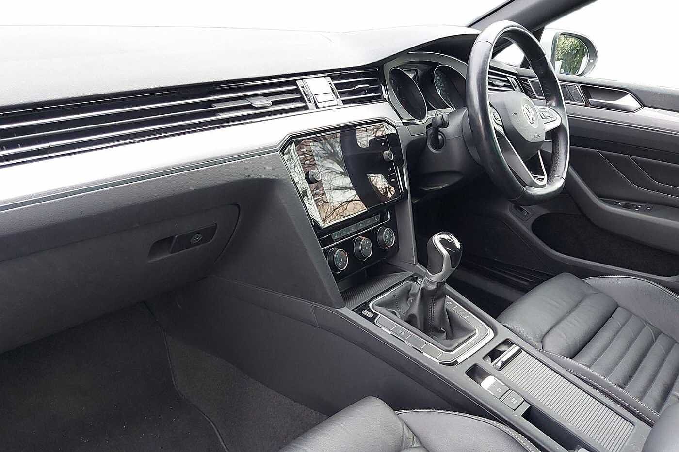 Used Volkswagen Passat 2020 for sale - 77627113: Photo 2