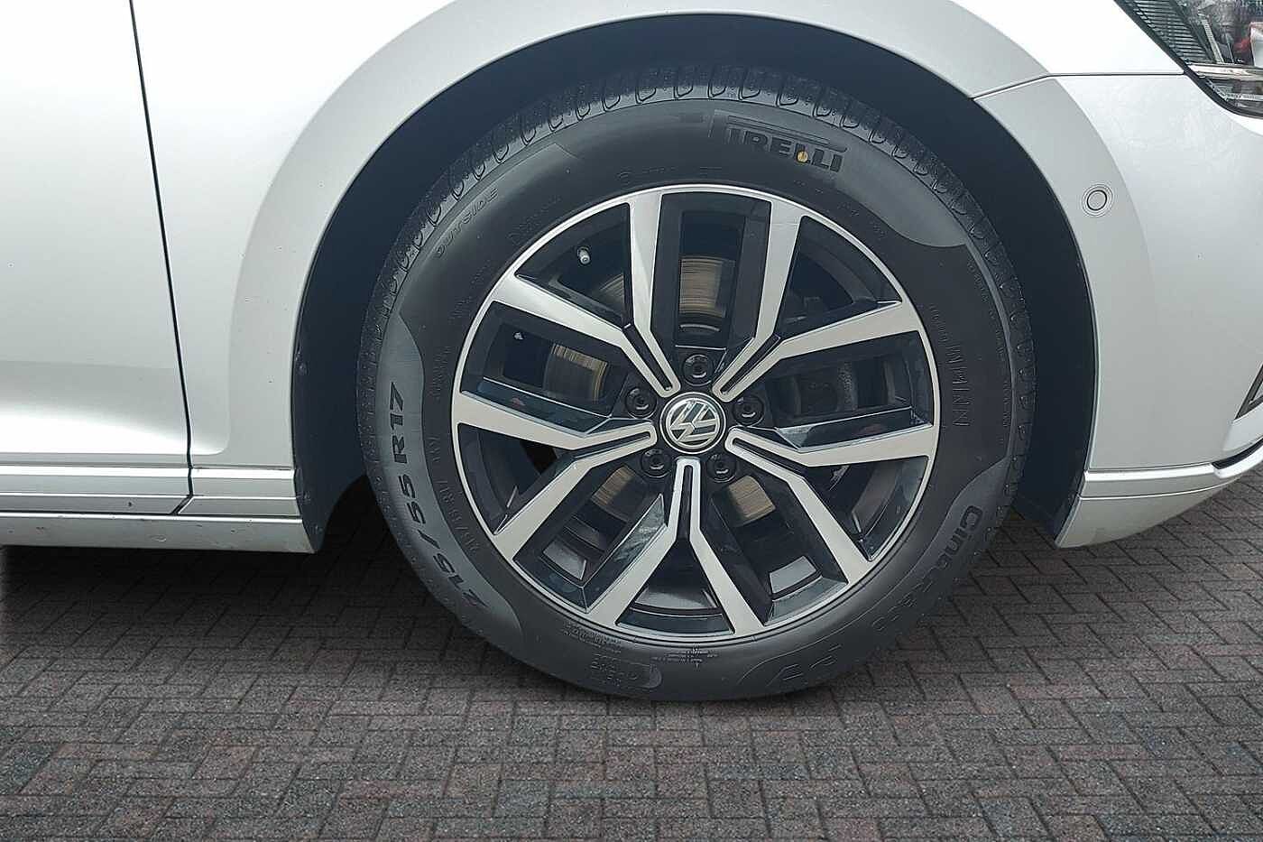 Used Volkswagen Passat 2020 for sale - 77627113: Photo 5