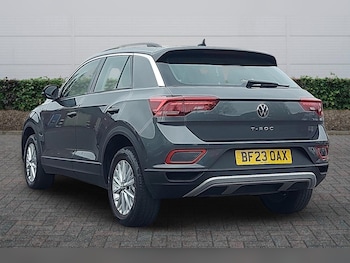 Used Volkswagen T-Roc 2023 for sale - 78049096: Photo