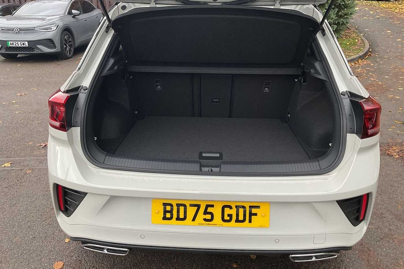 Used Volkswagen T-Roc 2025 for sale - 77177497: Photo 11