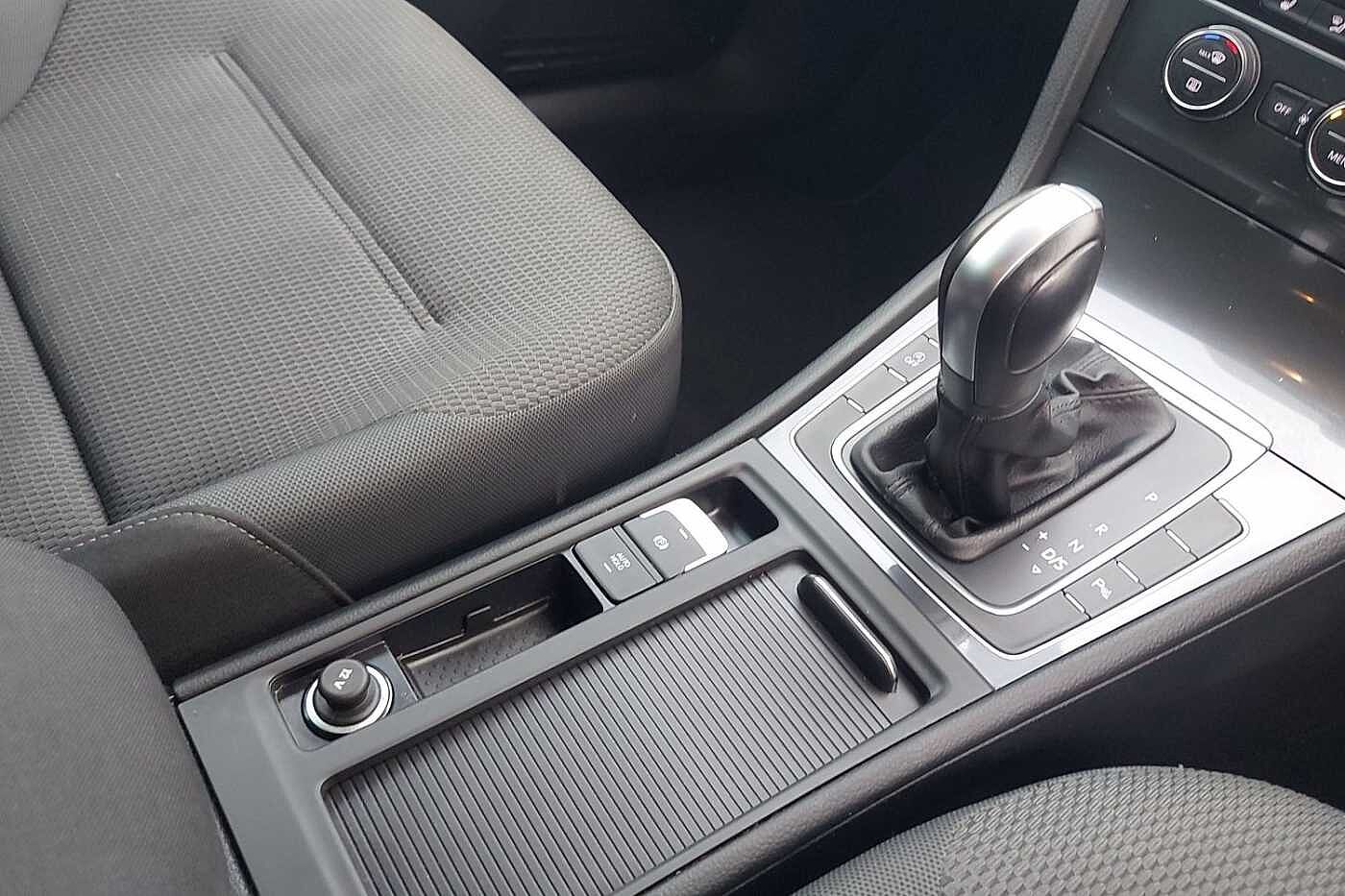 Used Volkswagen Golf 2020 for sale - 77855148: Photo 15