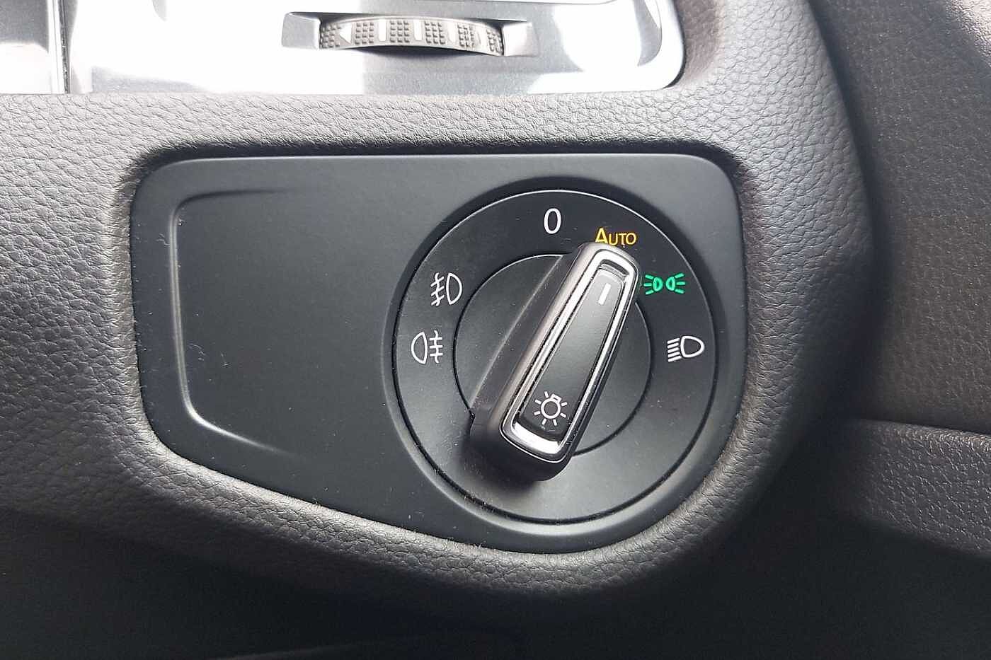 Used Volkswagen Golf 2020 for sale - 77855148: Photo 19