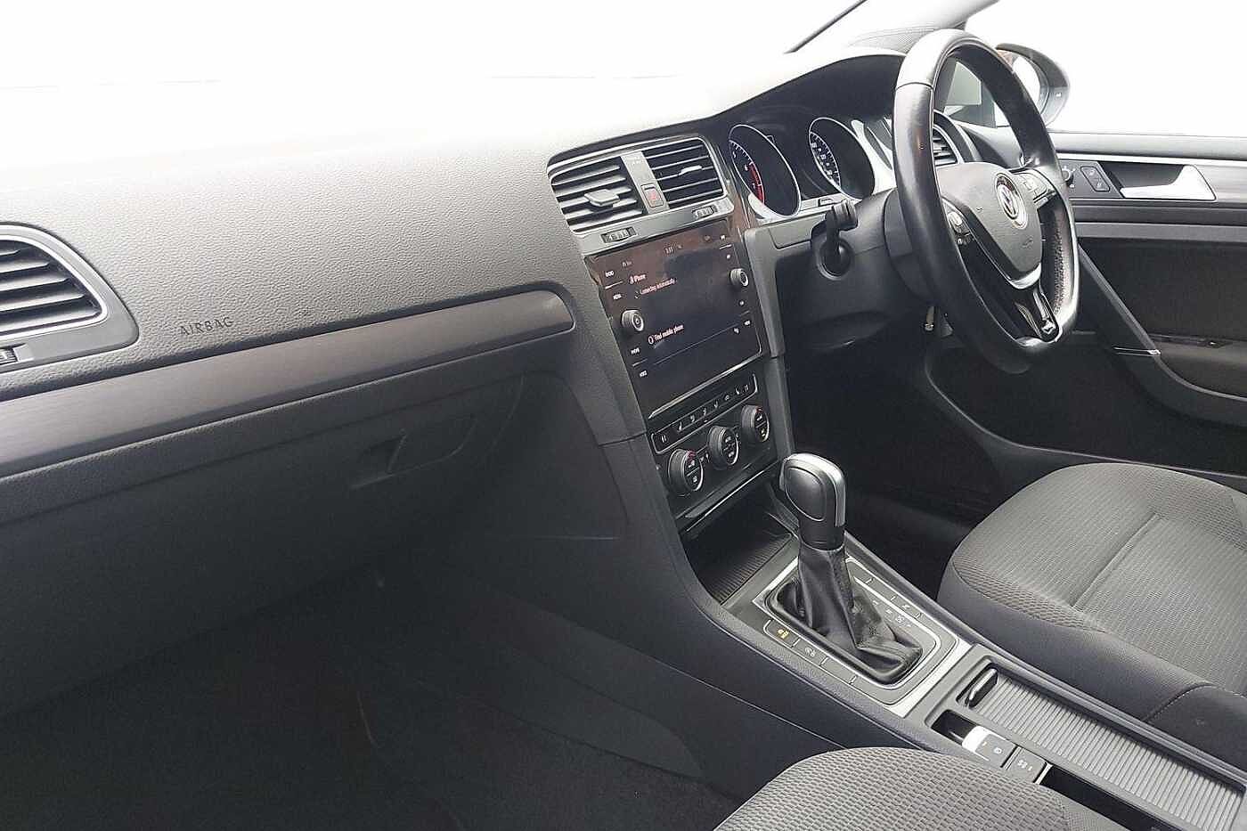 Used Volkswagen Golf 2020 for sale - 77855148: Photo 2