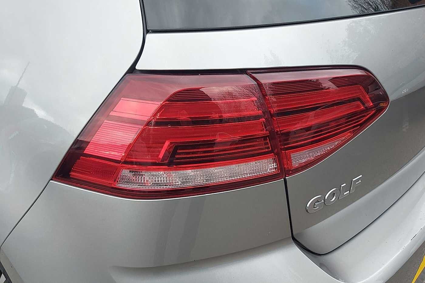 Used Volkswagen Golf 2020 for sale - 77855148: Photo 30