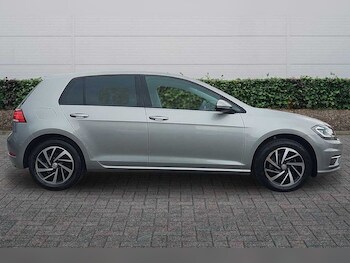 Used Volkswagen Golf 2020 for sale - 77855148: Photo