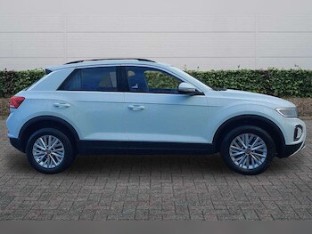 Used Volkswagen T-Roc 2023 for sale - 78385218: Photo