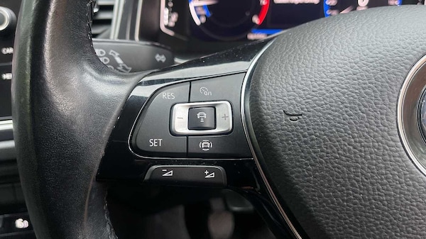 Used Volkswagen T-Roc 2020 for sale - 76111172: Photo 17