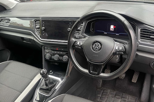 Used Volkswagen T-Roc 2020 for sale - 76111172: Photo 6