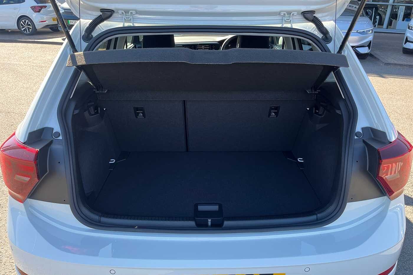 Used Volkswagen Polo 2024 for sale - 77346374: Photo 12