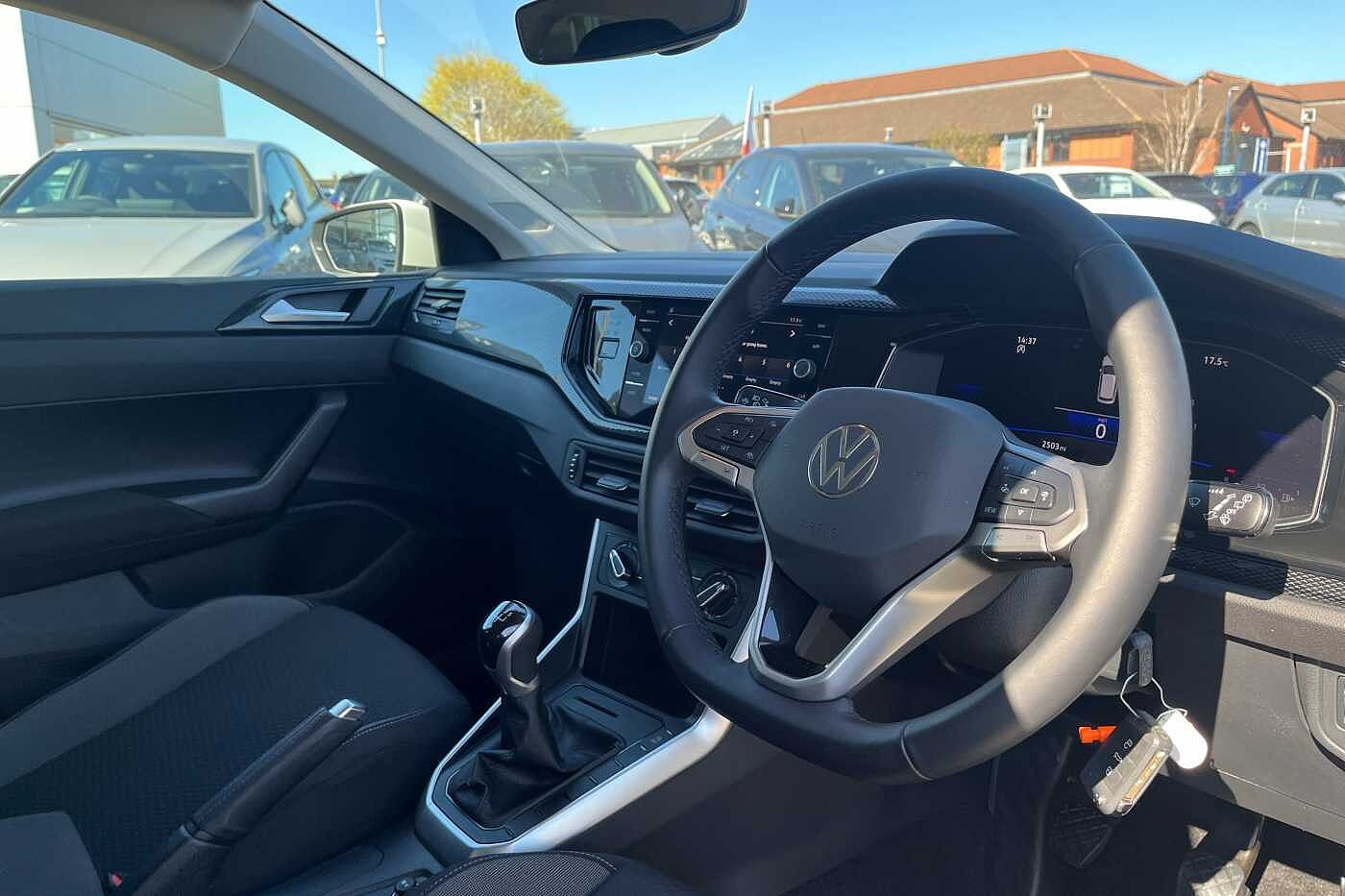 Used Volkswagen Polo 2024 for sale - 77346374: Photo 6