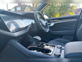 Used Volkswagen Touareg 2025 for sale - 77525757: Photo