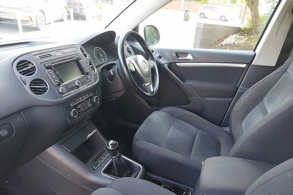 Used Volkswagen Tiguan 2014 for sale - 76110592: Photo 2