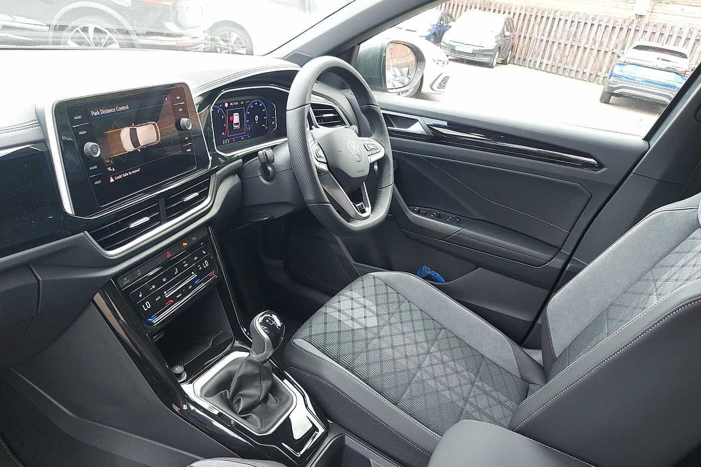 Used Volkswagen T-Roc 2025 for sale - 76110944: Photo 2