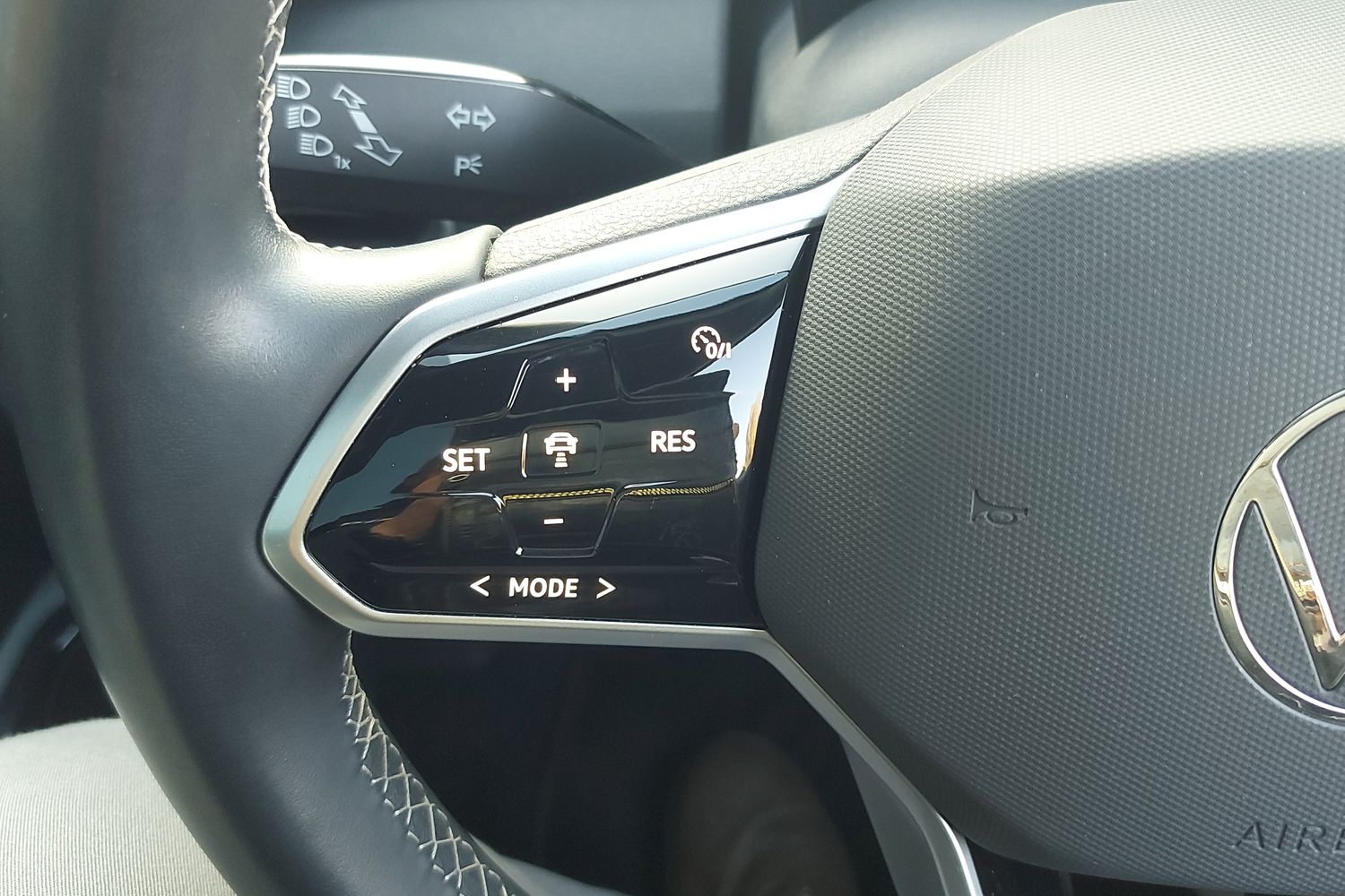 Used Volkswagen ID.3 2023 for sale - 77978870: Photo 16