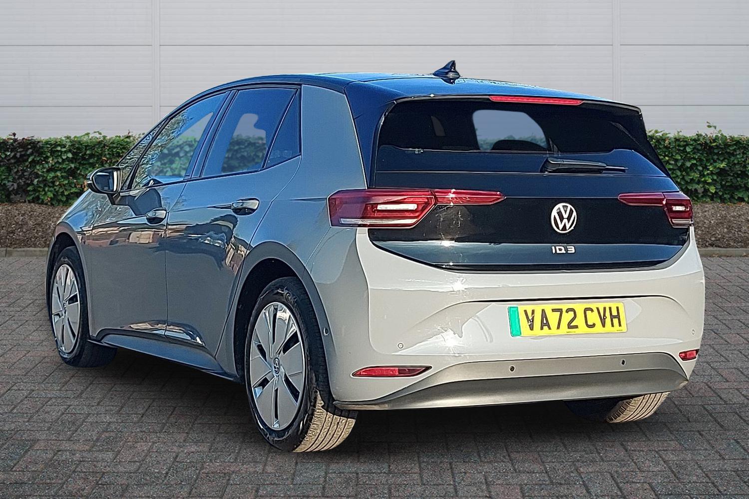 Used Volkswagen ID.3 2023 for sale - 77978870: Photo 2