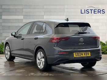 Used Volkswagen Golf 2024 for sale - 77627037: Photo