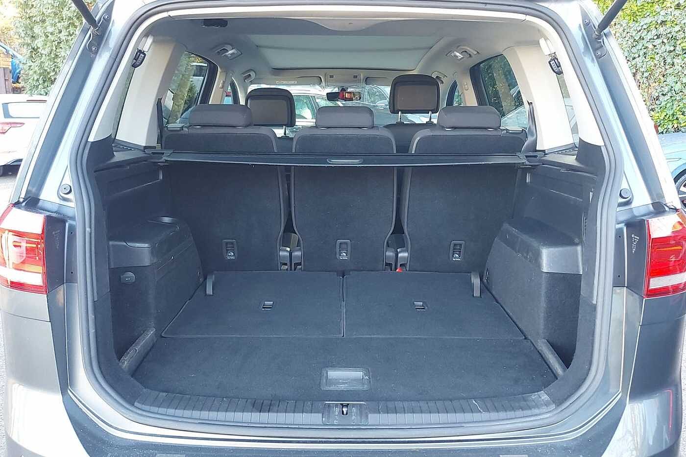 Used Volkswagen Touran 2019 for sale - 77346329: Photo 11