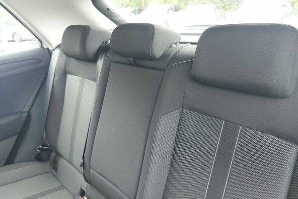 Used Volkswagen T-Roc 2023 for sale - 76110583: Photo 11