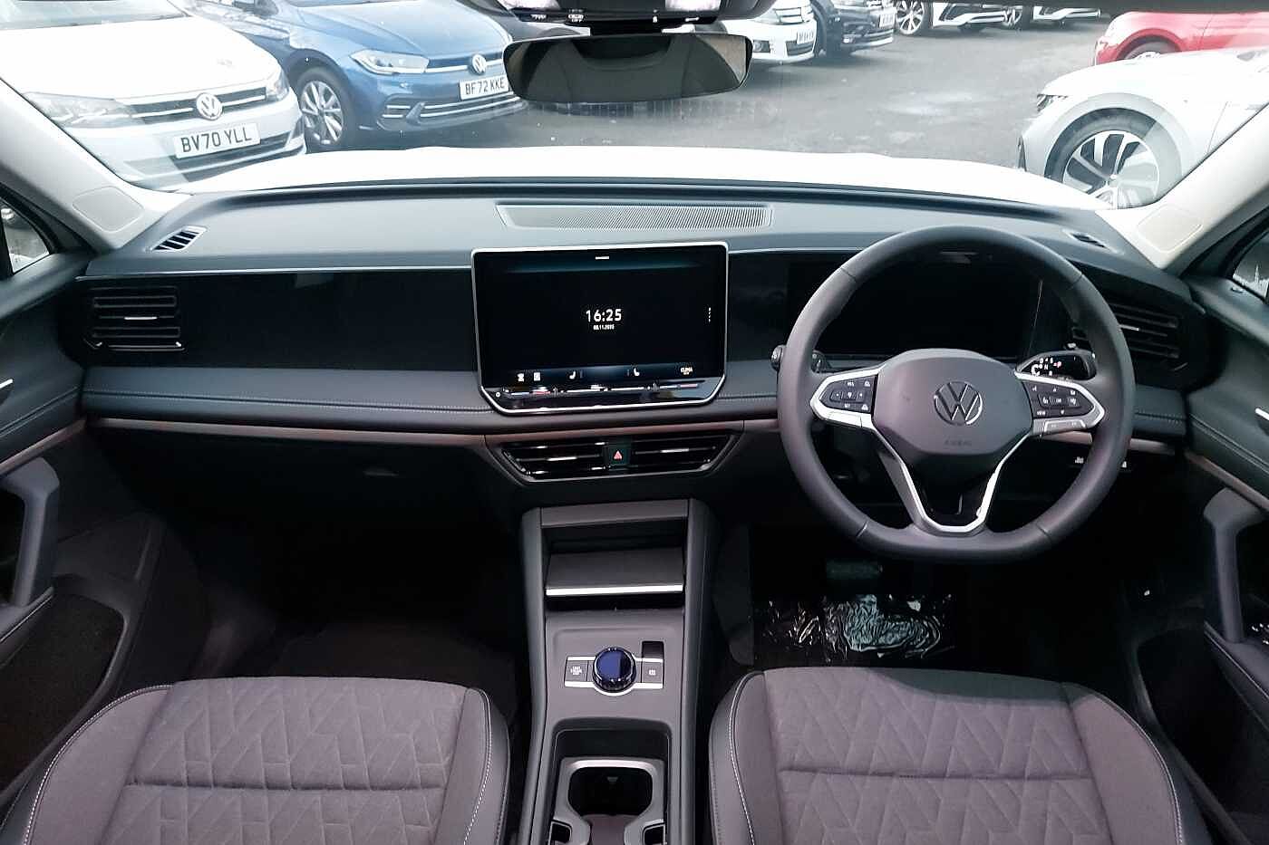 Used Volkswagen Tiguan 2025 for sale - 77177516: Photo 8