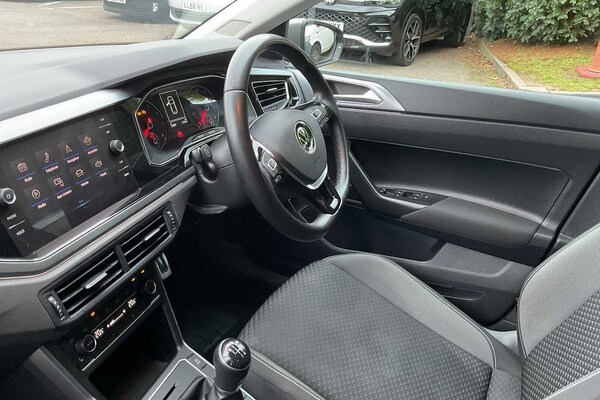 Used Volkswagen Polo 2021 for sale - 76139758: Photo 2