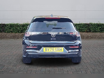 Used Volkswagen Golf 2025 for sale - 76350504: Photo