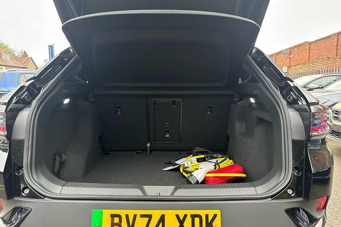 Used Volkswagen ID.4 2024 for sale - 76458669: Photo 12