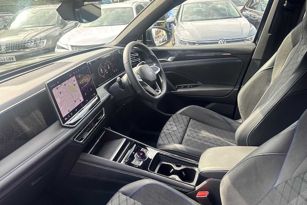 Used Volkswagen Tiguan 2024 for sale - 76110560: Photo 2