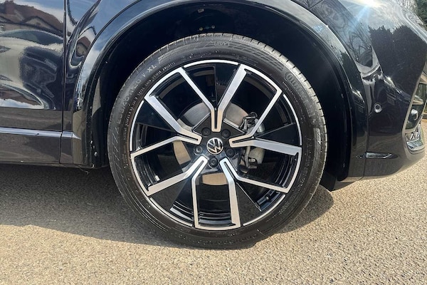 Used Volkswagen Tiguan 2024 for sale - 76110560: Photo 5