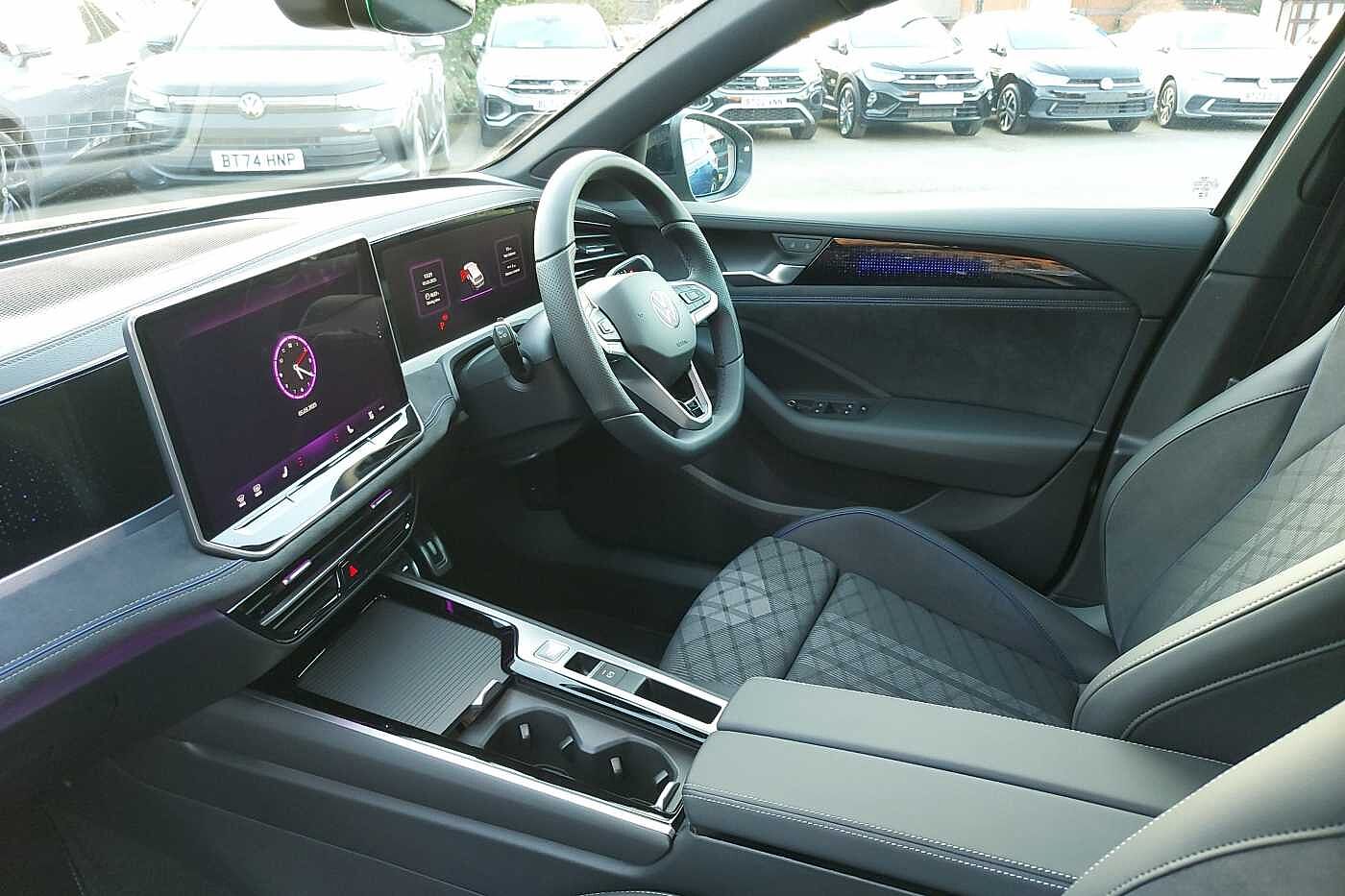 Used Volkswagen Passat 2025 for sale - 77177733: Photo 2