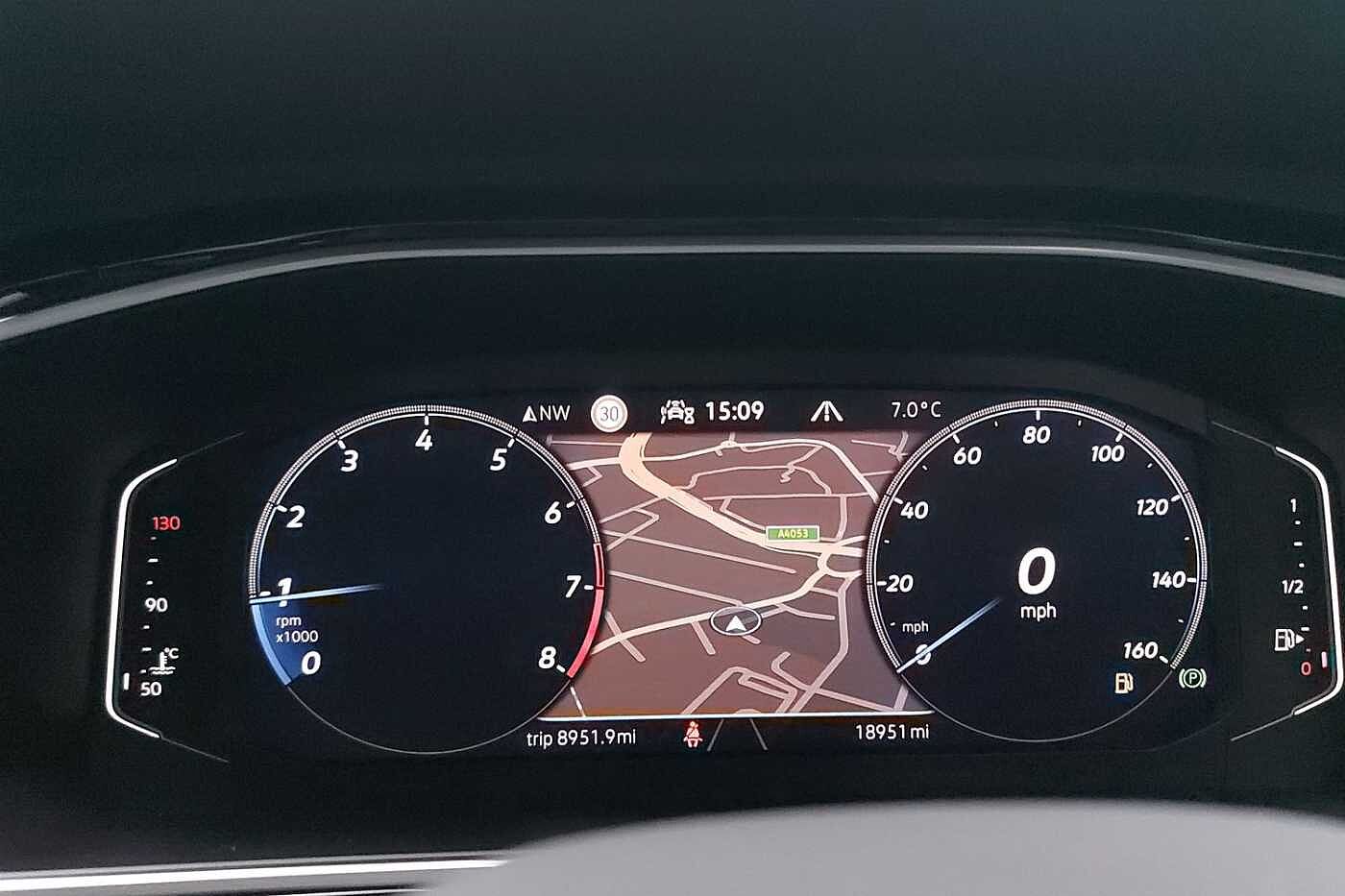 Used Volkswagen T-Roc 2023 for sale - 77176885: Photo 14