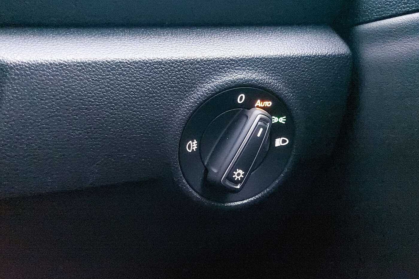 Used Volkswagen T-Roc 2023 for sale - 77176885: Photo 17