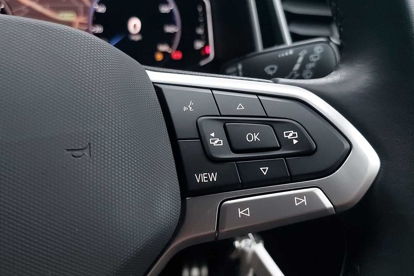 Used Volkswagen T-Roc 2023 for sale - 77176885: Photo 18