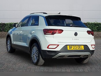 Used Volkswagen T-Roc 2023 for sale - 77893607: Photo