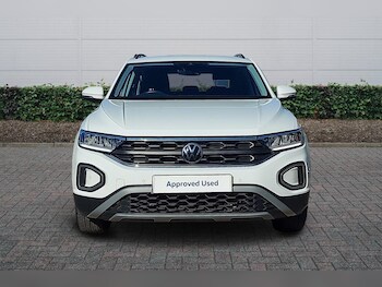 Used Volkswagen T-Roc 2023 for sale - 77893607: Photo