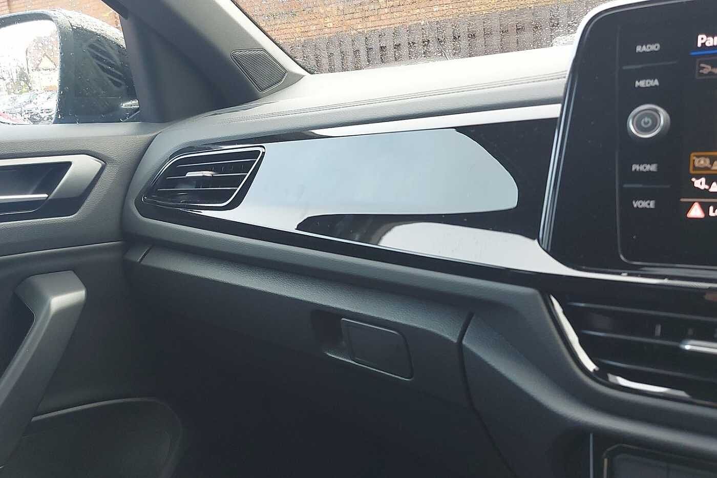 Used Volkswagen T-Roc 2025 for sale - 77176845: Photo 15