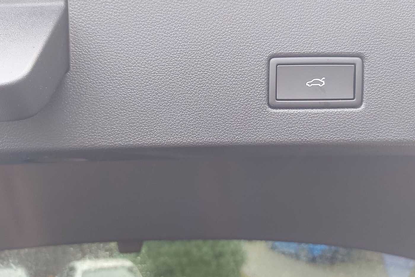 Used Volkswagen T-Roc 2025 for sale - 77176845: Photo 18